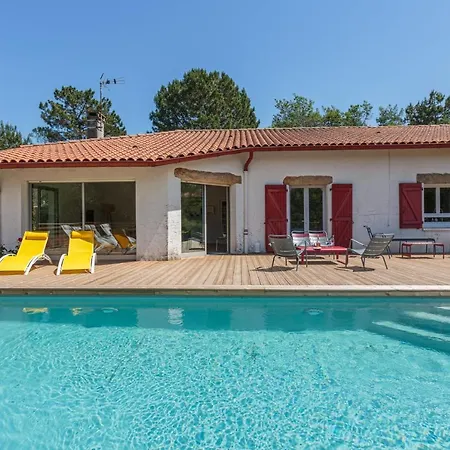 Landagaina With Heated Pool And Garden Close To Biarritz 盖塔里