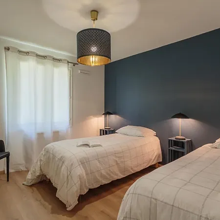 Landagaina With Heated Pool And Garden Close To Biarritz 盖塔里