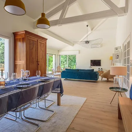 Landagaina With Heated Pool And Garden Close To Biarritz